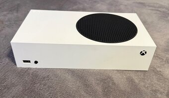 Predám Xbox series s 512 gb - 7