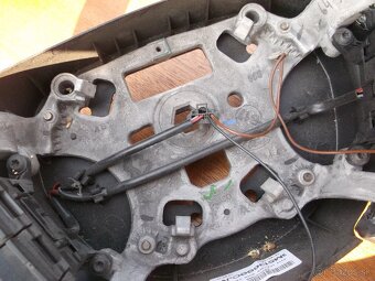 KOŽENÝ VOLANT FORD FOCUS - 7