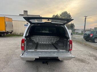 Nissan Navara 4WD s uzávierkou - 7
