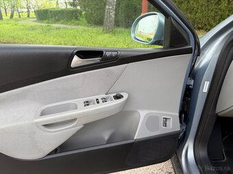 Volkswagen Passat B6 Combi HIGHLINE CR - 7