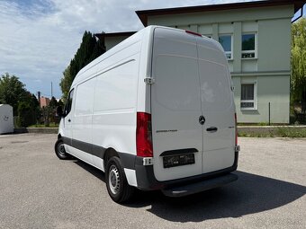Mercedes-Benz Sprinter 211 - 7