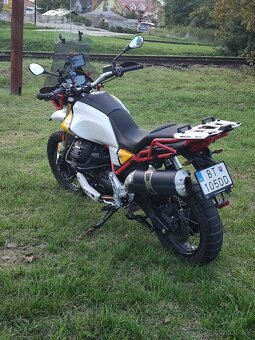 Moto Guzzi V85TT - 7