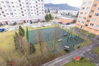 ZNÍŽENÁ CENA Na predaj nádherný 3 izbový byt, kompletná r - 7