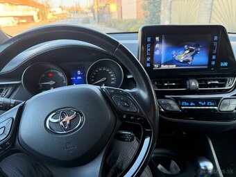 Predam Toyotu CHR 1,8Hybrid - 7