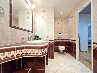 Elegantný 3-izb byt (67m²) s krásnym výhľadom / Lidické nám. - 7