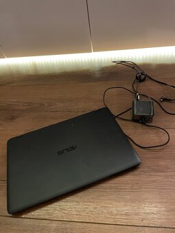 UltraBook Asus ZenBook FLIP UX360OAK i5 7200u, 8GB RAM - 7