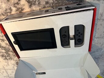 Predám nintendo switch - 7