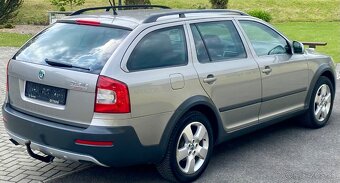 Škoda Octavia SCOUT 2.0 TDI CR DSG 4X4 103KW COMBI 160000KM - 7