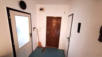 EXKLUZÍVNY PREDAJ-čiastočne prerobený 3 izb.byt s balkónom - 7