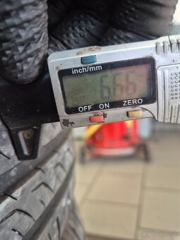 Barum 235 45 R18 - 7