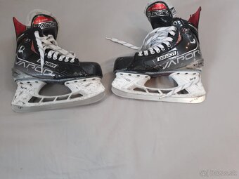 Hokejové korčule Bauer Vapor X3.7 – veľkosť 6EE - 7