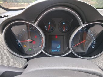 Chevrolet Cruze 1.8 Benzín + LPG, r. 2012, STK do 02/2027 - 7