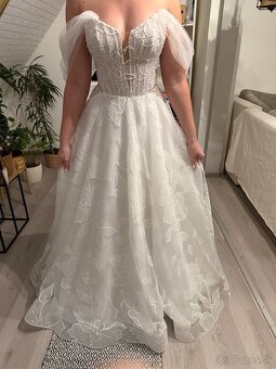 Nadčasové svadobné šaty - 7