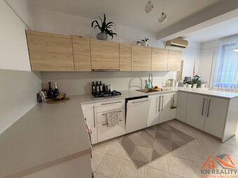 Prenájom Veľkometrážny klimatizovaný 130m2 4izbový byt Komá - 7