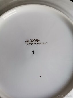 Súprava tanierov - 7