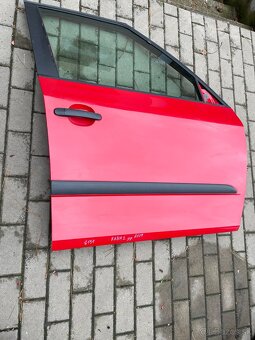 škoda fabia 2 dvere blatnik zrkadlo svetlo čelo vystuha - 7