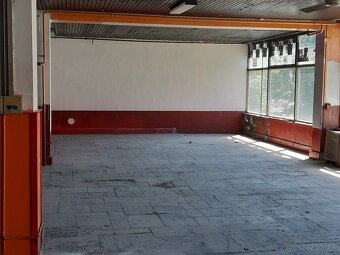 Bývalý Dom textilu na predaj - 7