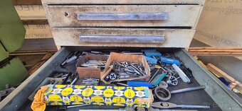 Predám sustruh sui 40 plus príslušenstvo - 7