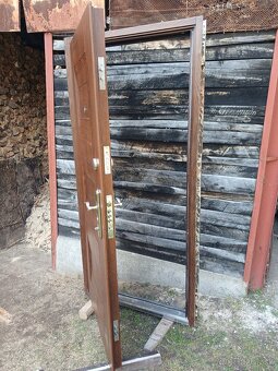 Bezpečnostné vchodové dvere - 7