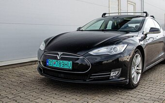 Tesla Model S 85 Free Supercharger - 7