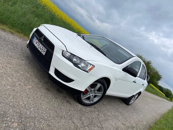 Mitsubishi Lancer 1.5 - 7
