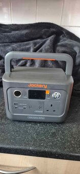 Nabíjacia stanica JACKERY Explorer 300 - 7