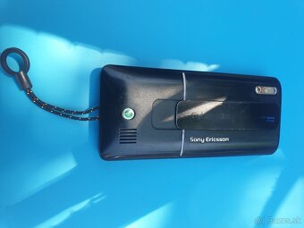 Sony Ericsson k770i - 7