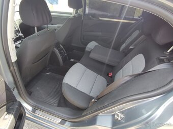 Škoda superB 2 2.0tdi PD 103kw 6°manuál - 7