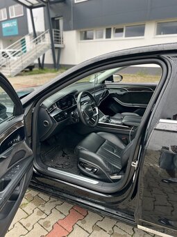 Audi A8 - 7