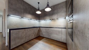 Na PRENÁJOM - 3 izbový byt s veľkou terasou a garážovým stát - 7