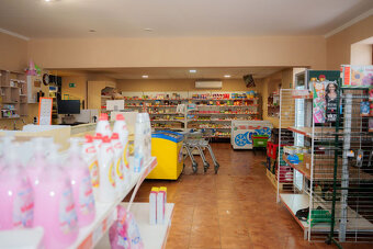 Podnikateľský objekt na predaj - 7