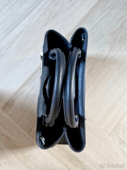 NOVA Michael Kors kozmeticka taska, cierno zlata kabelka - 7