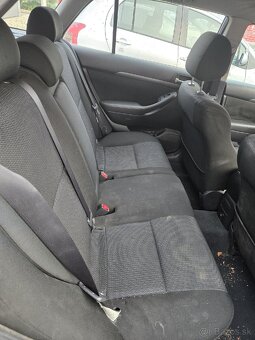 Toyota avensis - 7