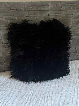 Vankúš z ovčej kožušiny - 7