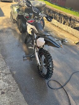 Predám Yamaha yzf 450 - 7