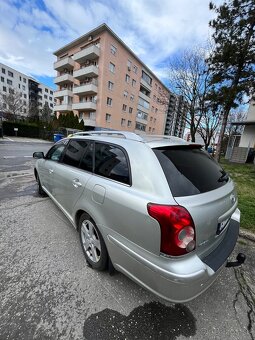 Toyota Avensis - 7