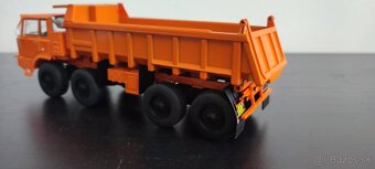 TATRA 813 S1 8X8 OSEMKOLA DRTIKOLA 1:43 Deagostini - 7