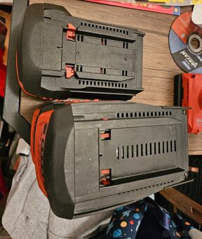HILTI BATÉRIE - 7