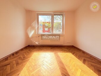 HALO reality - Prenájom, trojizbový byt Nové Zámky, Cyrilome - 7