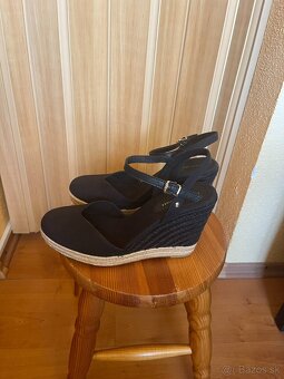 Sandále Tommy Hilfiger čierne - 7