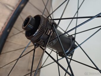 Kolesá Syncros ERD 596mm + plášte Scgwalbe G-one bite - 7