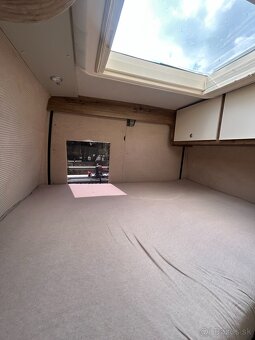 (Karavan) Obytná dodávka na predaj - 7