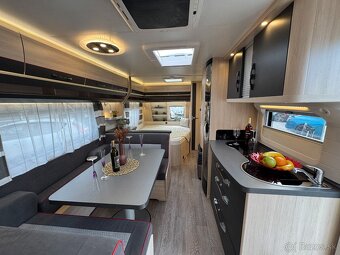 Hobby 560 KMFe De Luxe Edition Markíza, Klíma, Solar, Mover - 7