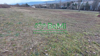 Predaj veľký stavebný pozemok v obci Malé Kršteňany - 7