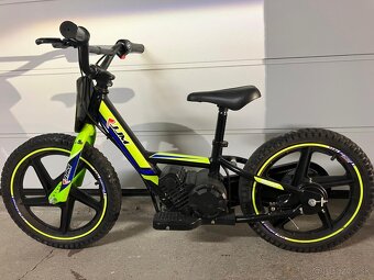 Detské elektrické odrážadlo - 7