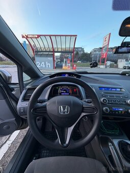 Hľadám šoféra do auta na Bolt Taxi Honda Civic 2007 - 7