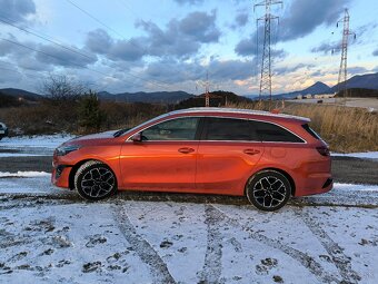 Predám KIA CEED SW GT - Line - 7