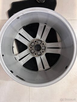 Elektróny orig.VW Mallory 5x130 R21 - 7