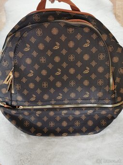 Kabelky a ruksaky. - 7