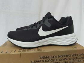 Pánské běžecké boty Nike Revolution 6 NN, vel. 45 - 7